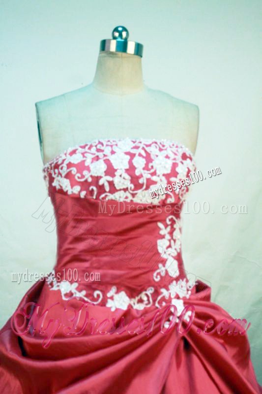 Ruched Sweet sixteen dresses Decorated with White Appliques